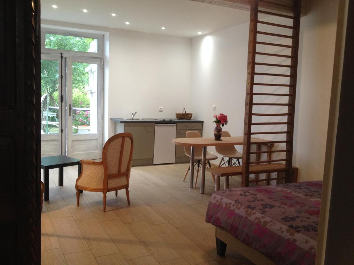 La Thibaude - Livry Acomodação com café da manhã Livry  Exterior foto