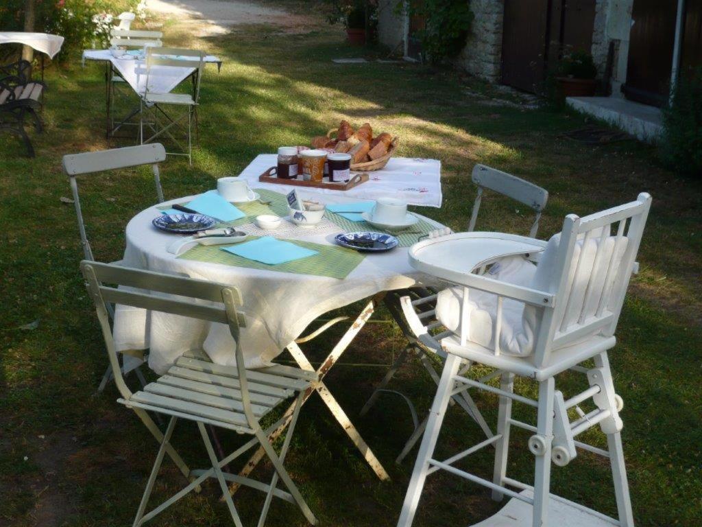 La Thibaude - Livry Acomodação com café da manhã Livry  Exterior foto